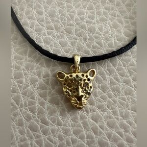 Necklace 16in long 1in pendant